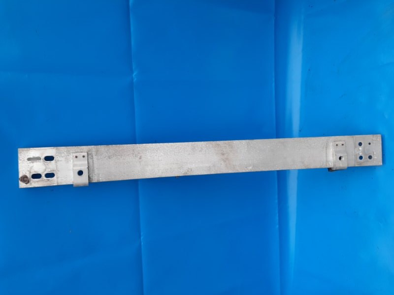 Front bumper reinforcement TOYOTA PRIUS - 30 09-17 Front.