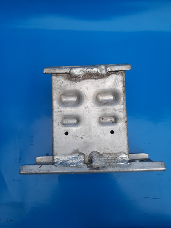 Front bumper reinforcement bracket TOYOTA PRIUS - 30 09-17 Right Front.