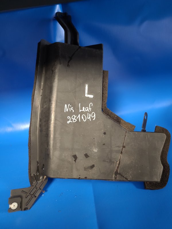 Radiator deflector NISSAN LEAF 10-17 Left.