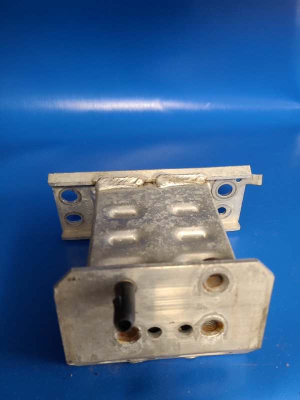 Front bumper reinforcement bracket TOYOTA PRIUS - 30 09-17 Right Front.
