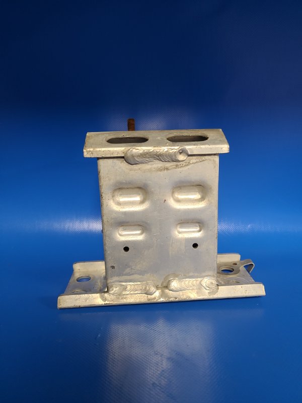 Front bumper reinforcement bracket TOYOTA PRIUS - 30 09-17 Right Front.