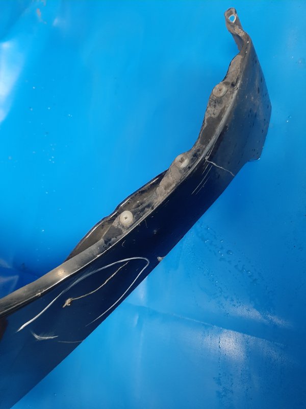 Front wing NISSAN LEAF 10-17 Right.