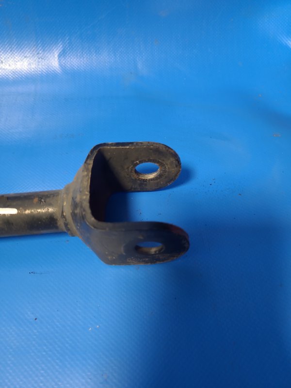 Rear suspension arm transverse TOYOTA CAMRY 40 06-11 Left. Rear.