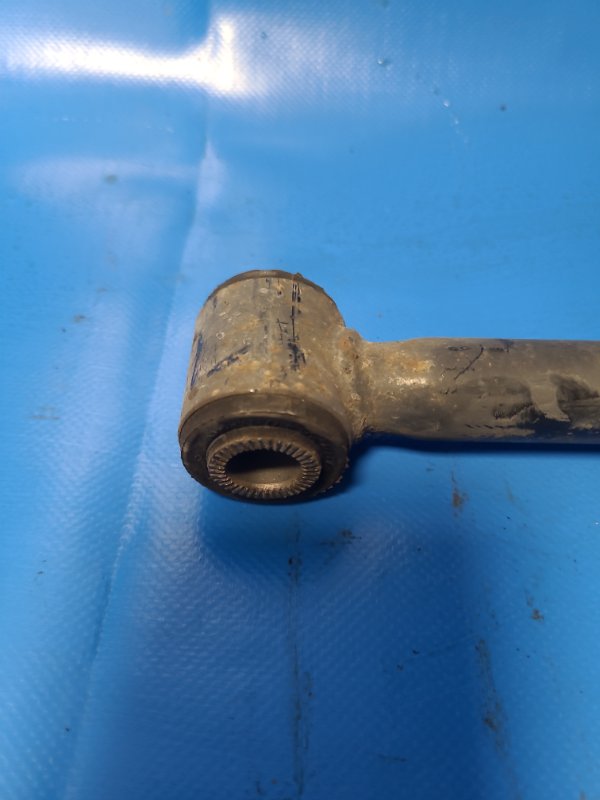 Rear suspension arm transverse TOYOTA CAMRY 40 06-11 Left. Rear.