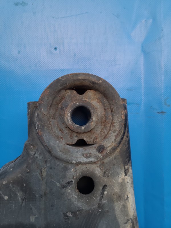 KIA CEED 06-12 front suspension beam