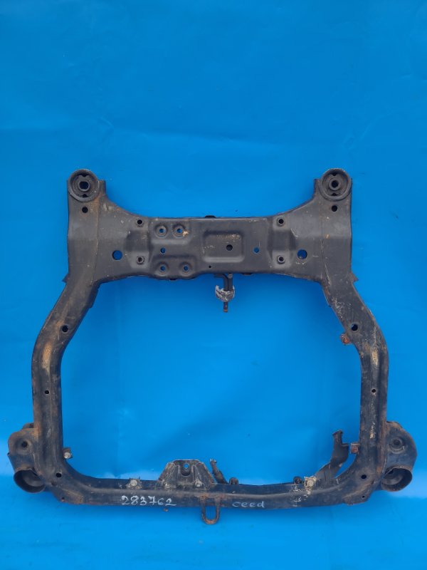 KIA CEED 06-12 front suspension beam