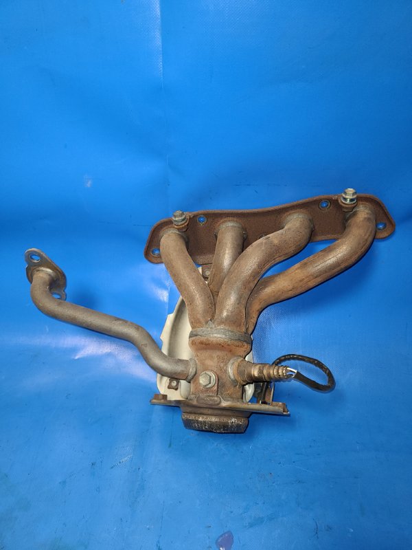 Exhaust manifold Toyota Prius - 30 09-17