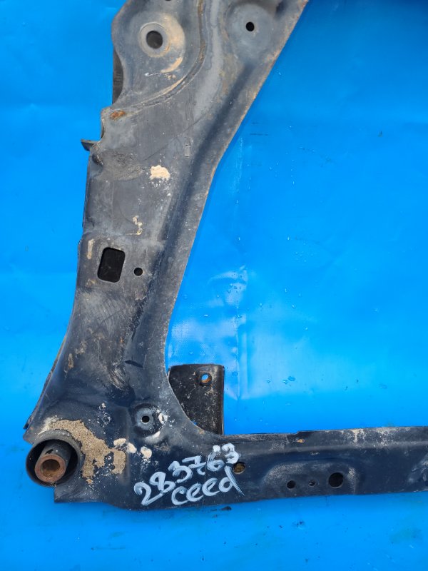 Front suspension beam NISSAN LEAF 10-17