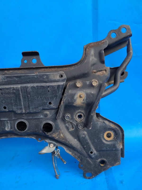 Front suspension beam for Toyota RAV4 05-12