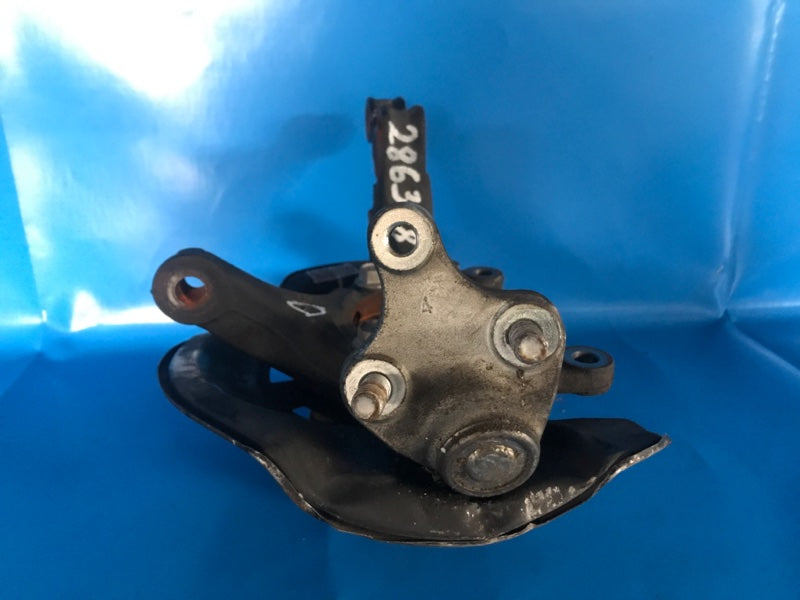 Steering knuckle TOYOTA COROLLA 150 06-13 Left. Front.