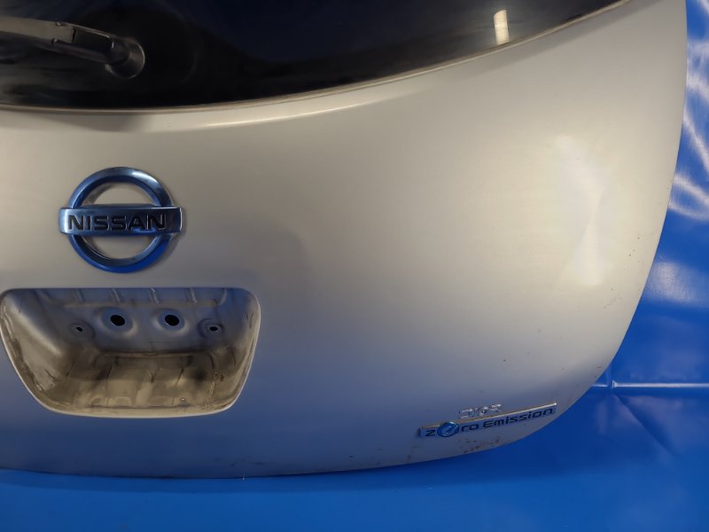 Nissan Leaf 10-17 trunk lid