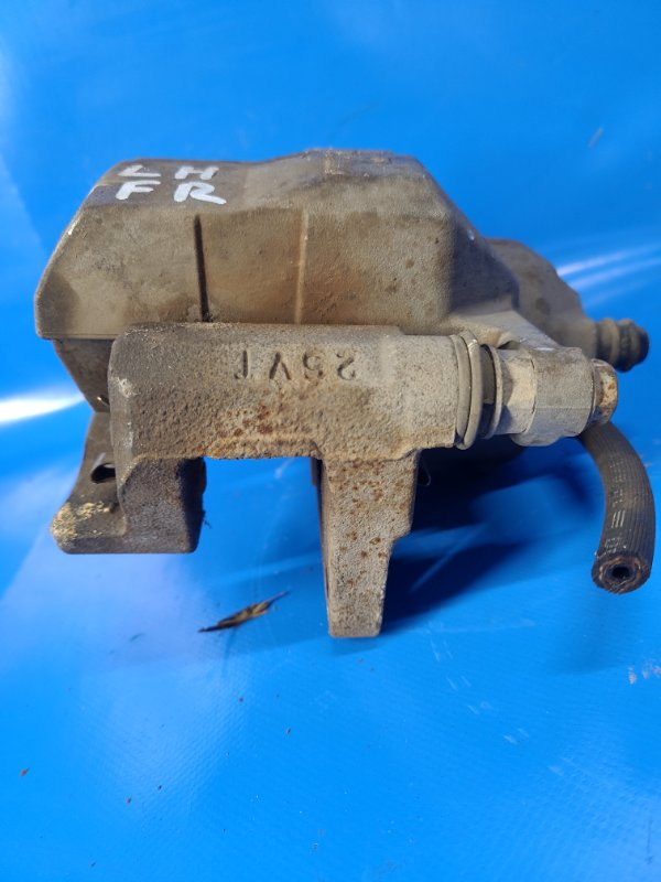 Brake caliper TOYOTA PRIUS - 30 09-17 Left. Front.