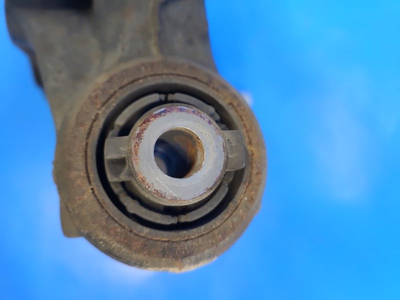 Trunnion MAZDA CX-5 (KE) 11-17 Right. Rear