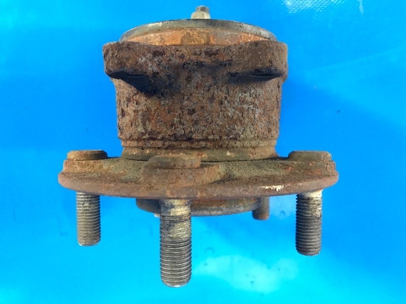 Hub MAZDA CX-5 (KE) 11-17 Left. Rear
