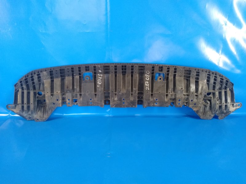 Front bumper protection for Toyota Prius Plus 11-14