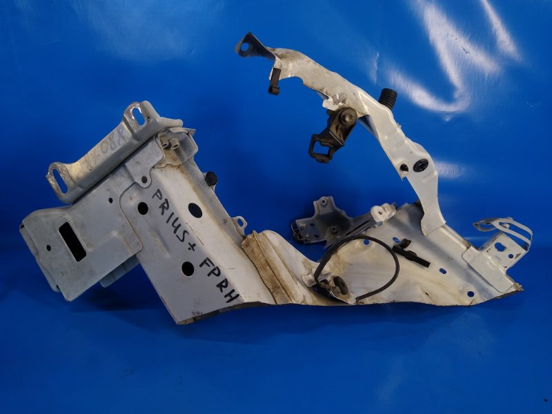 Side member TOYOTA PRIUS PLUS 11-14 Right Front.