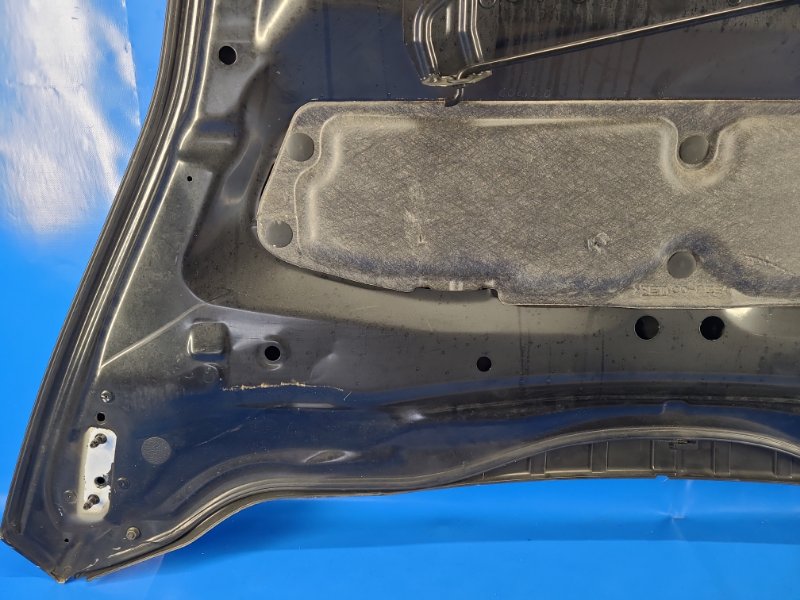 Nissan Leaf hood 10-17