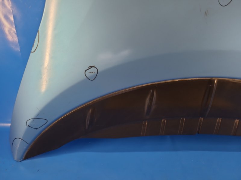Nissan Leaf hood 10-17
