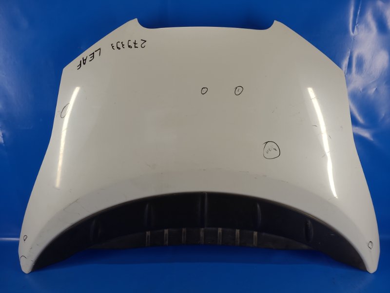 Nissan Leaf hood 10-17