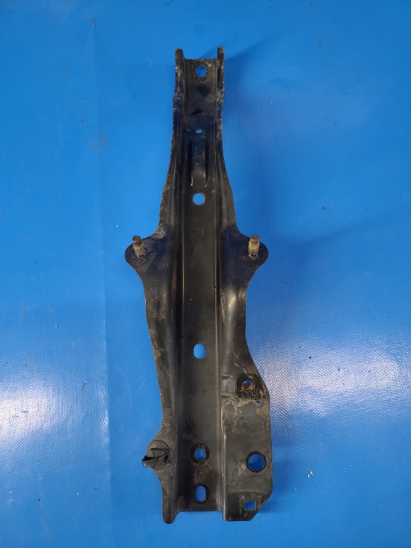 Nissan Leaf 10-17 Hood Lock Bracket