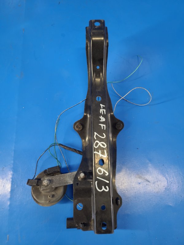 Nissan Leaf 10-17 Hood Lock Bracket