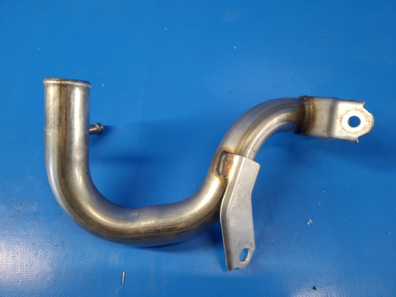 Cooling system hose for Toyota Prius - 30 09-17