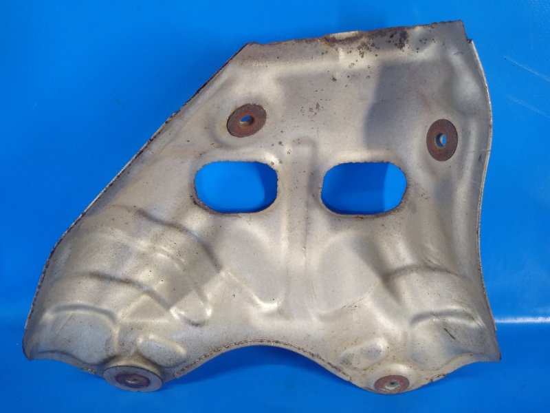 Exhaust manifold protection for MITSUBISHI LANCER X 10 07-15