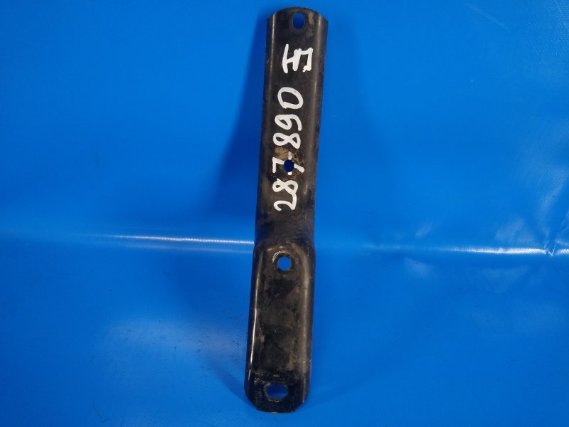 Footrest bracket TOYOTA LAND CRUISER 200 08-21 Left.