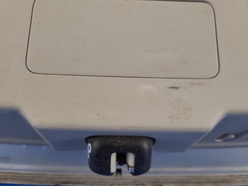 Nissan Leaf 10-17 trunk lid lock