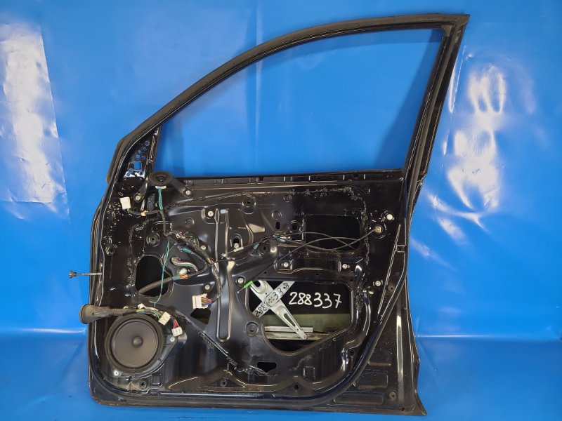 Door TOYOTA RAV4 05-12 Right Front.