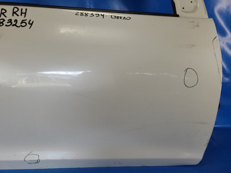 Door TOYOTA YARIS 05–11 Right Front.