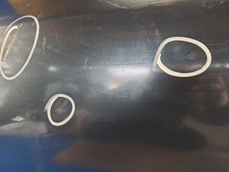 Door TOYOTA RAV4 05-12 Left. Front.