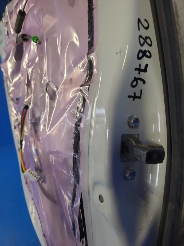 Door limiter TOYOTA YARIS 05–11 Left. Rear.