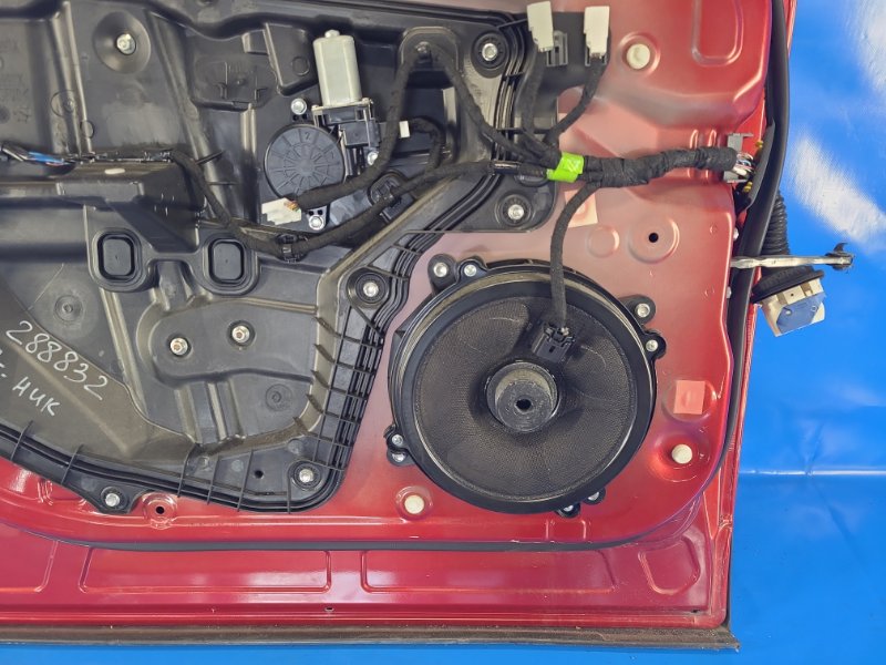 Door MAZDA CX-5 (KE) 11-17 Left. Front.