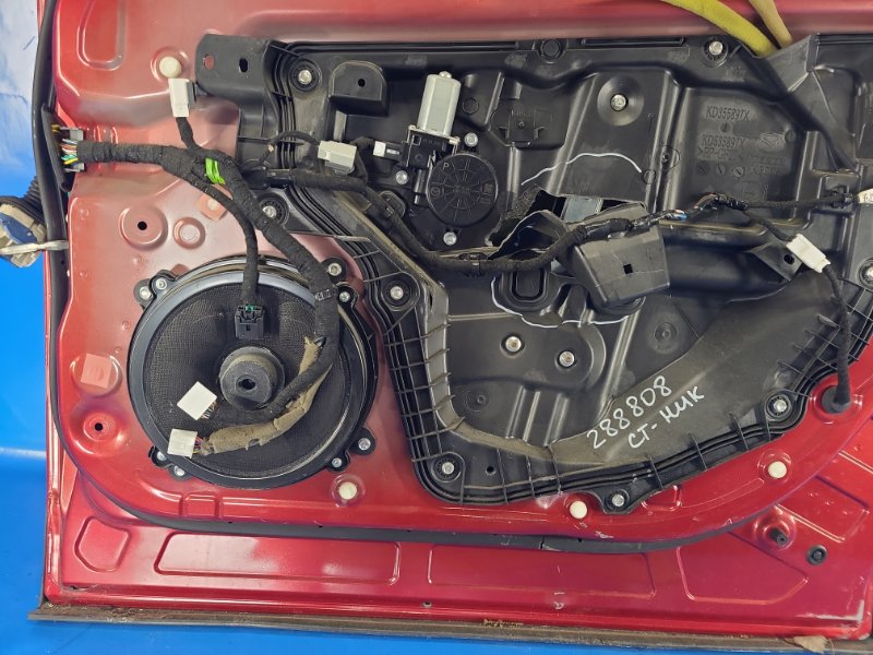 Door MAZDA CX-5 (KE) 11-17 Right Front.