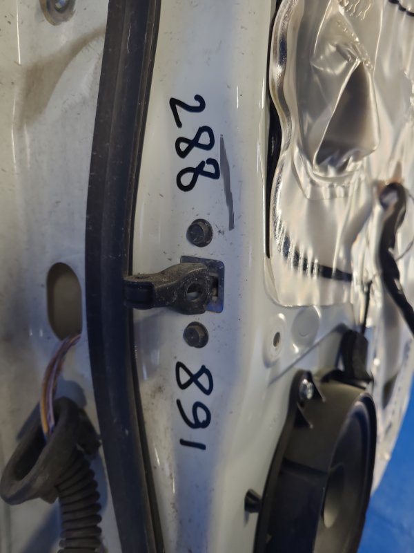 Door limiter NISSAN X-TRAIL/ROGUE T32 13-20 Right Rear