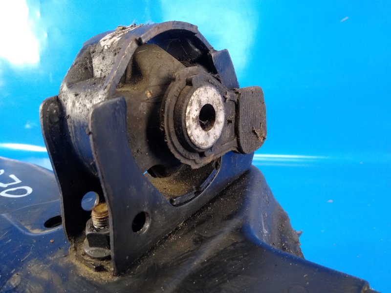Automatic transmission cushion Toyota Corolla E16 13-