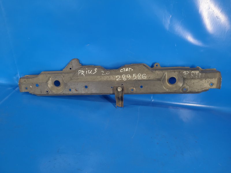 Front upper panel Toyota Prius - 20 03-11