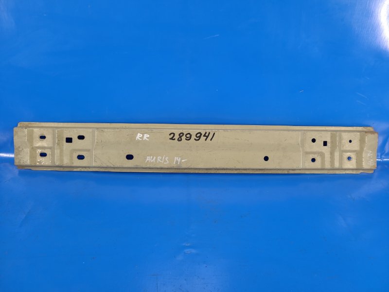 Rear bumper reinforcement for Toyota Auris 13-18