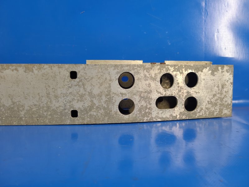 Rear bumper reinforcement LEXUS LS460 12-