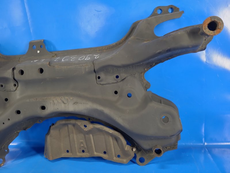 Front suspension beam TOYOTA COROLLA E16 13-