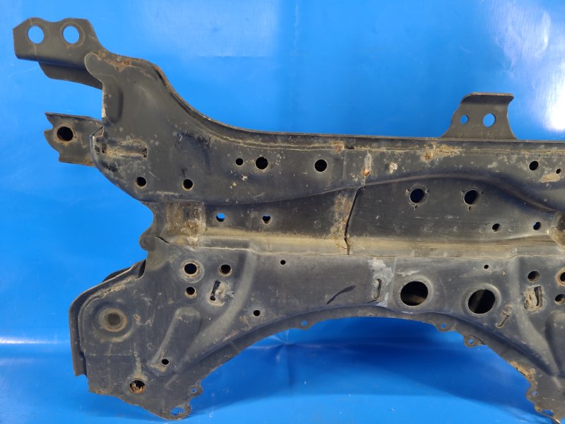 Front suspension beam for Toyota Auris 13-18