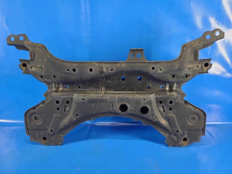 Front suspension beam TOYOTA COROLLA E16 13-