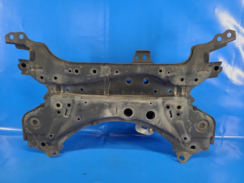 Front suspension beam TOYOTA COROLLA E16 13-