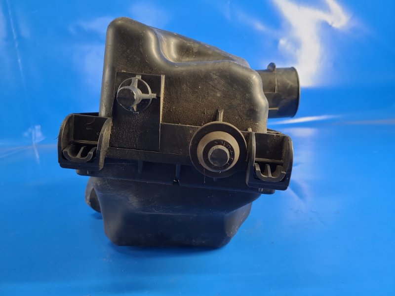 Air filter housing for Nissan Juke 10-19