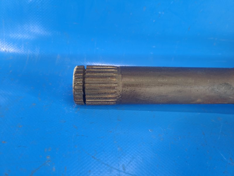 Front-wheel drive MITSUBISHI OUTLANDER XL 05-13 Right.