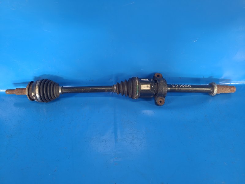 Front-wheel drive TOYOTA RAV4 13-19 Right.