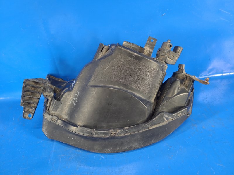 Headlight MITSUBISHI L200 06-14 Right