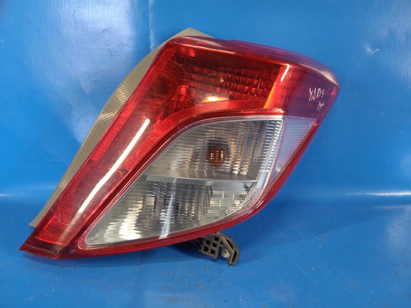 External light TOYOTA YARIS 11-20 Right.