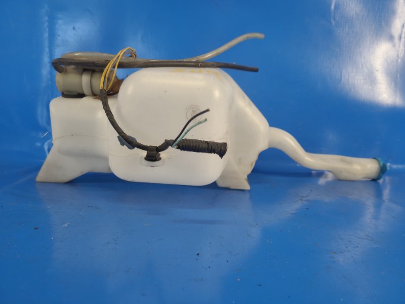 Windshield washer reservoir SUZUKI SX4 06-13 2008